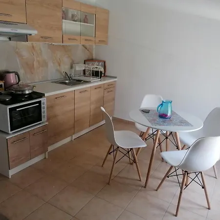 Lamprini's Loft Néa Péramos